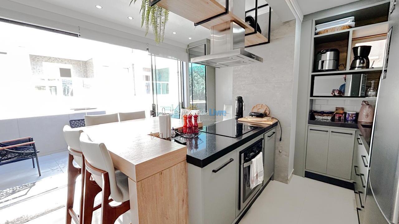 Apartamento para aluguel de temporada em Bombinhas (Mariscal)