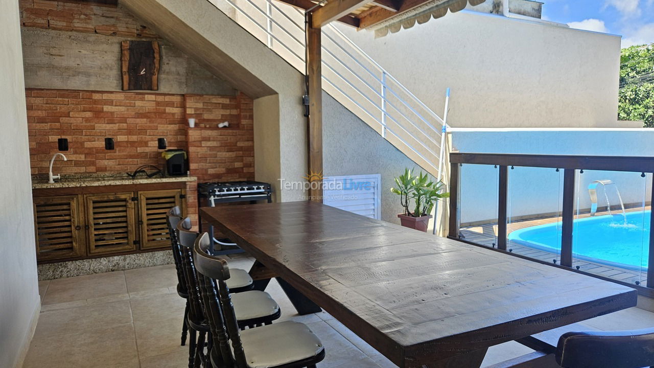 House for vacation rental in Bombinhas (Praia de Zimbros)