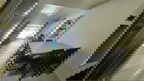 Family home with pool in Zimbros.