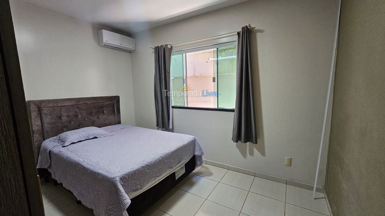 House for vacation rental in Bombinhas (Praia de Zimbros)