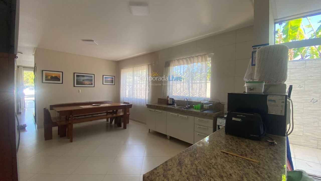 House for vacation rental in Bombinhas (Praia de Zimbros)