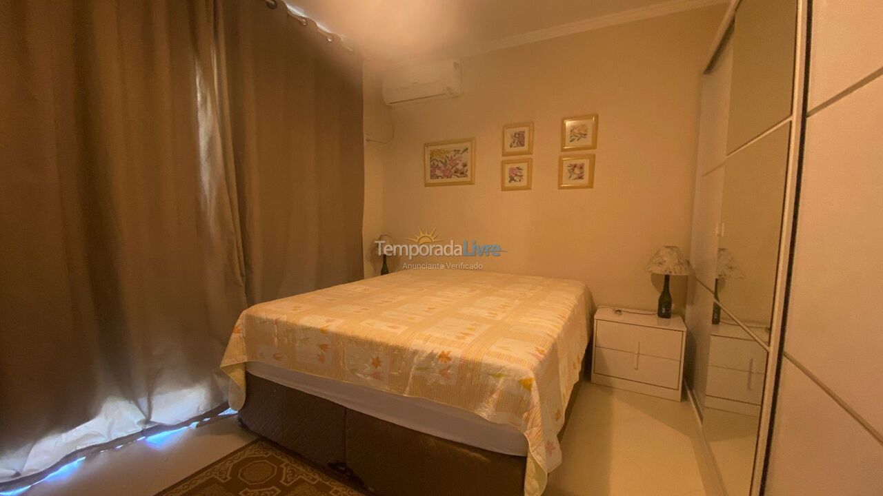 House for vacation rental in Bombinhas (Praia de Zimbros)