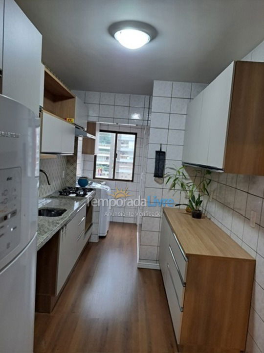 Apartamento para alquiler de vacaciones em Itapema (Meia Praia)