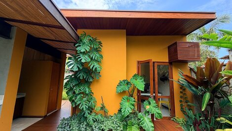 House with 4 bedrooms, 180m from the beach.