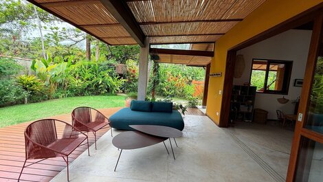 House with 4 bedrooms, 180m from the beach.