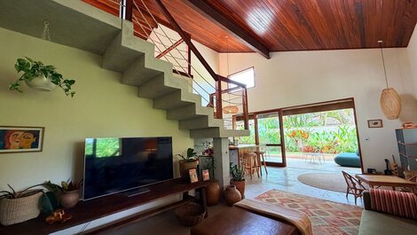 House with 4 bedrooms, 180m from the beach.