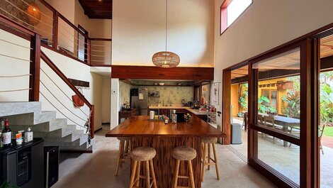 House with 4 bedrooms, 180m from the beach.