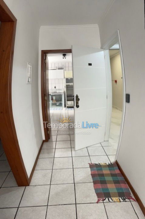 Apartment for vacation rental in Itapema (Meia Praia)