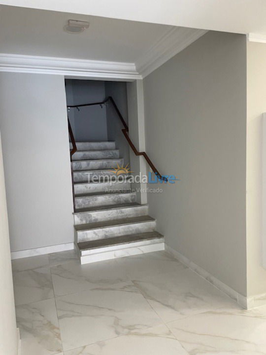 Apartment for vacation rental in Itapema (Meia Praia)