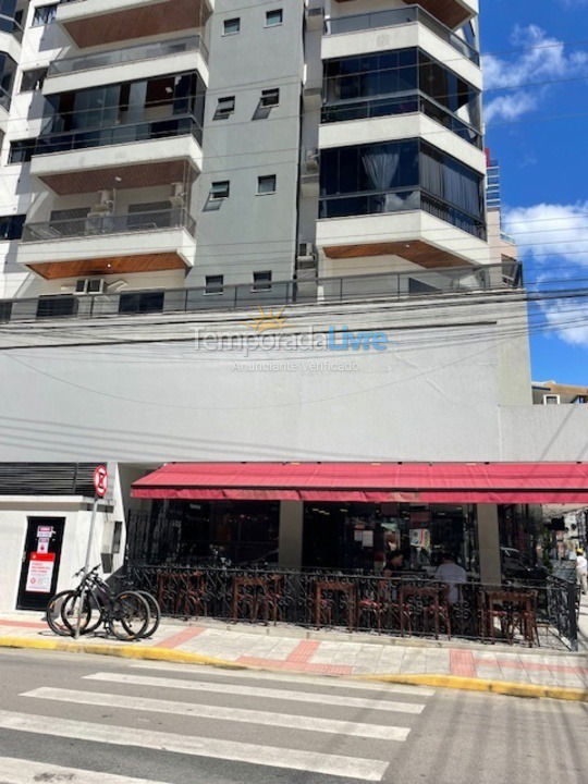 Apartment for vacation rental in Itapema (Meia Praia)