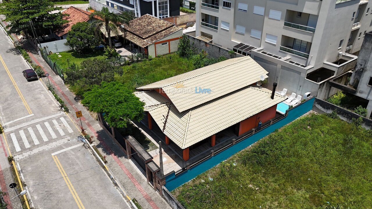 Casa para alquiler de vacaciones em Bombinhas (Mariscal)