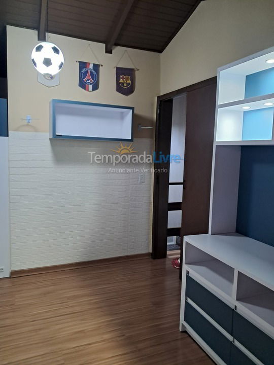 Casa para aluguel de temporada em Florianópolis (Lagoinha)