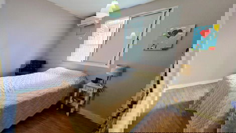 Apartamento frente al mar en Florianópolis para 4 personas con piscina.