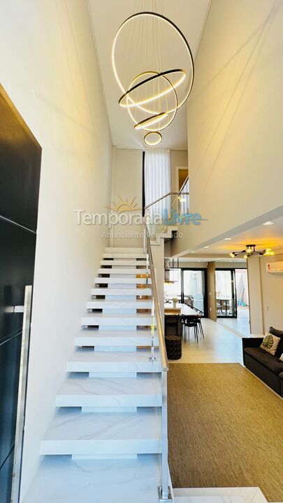 Casa para aluguel de temporada em Bombinhas (Mariscal)