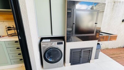 Excelente Sobrado com 2 suítes na Praia de Mariscal