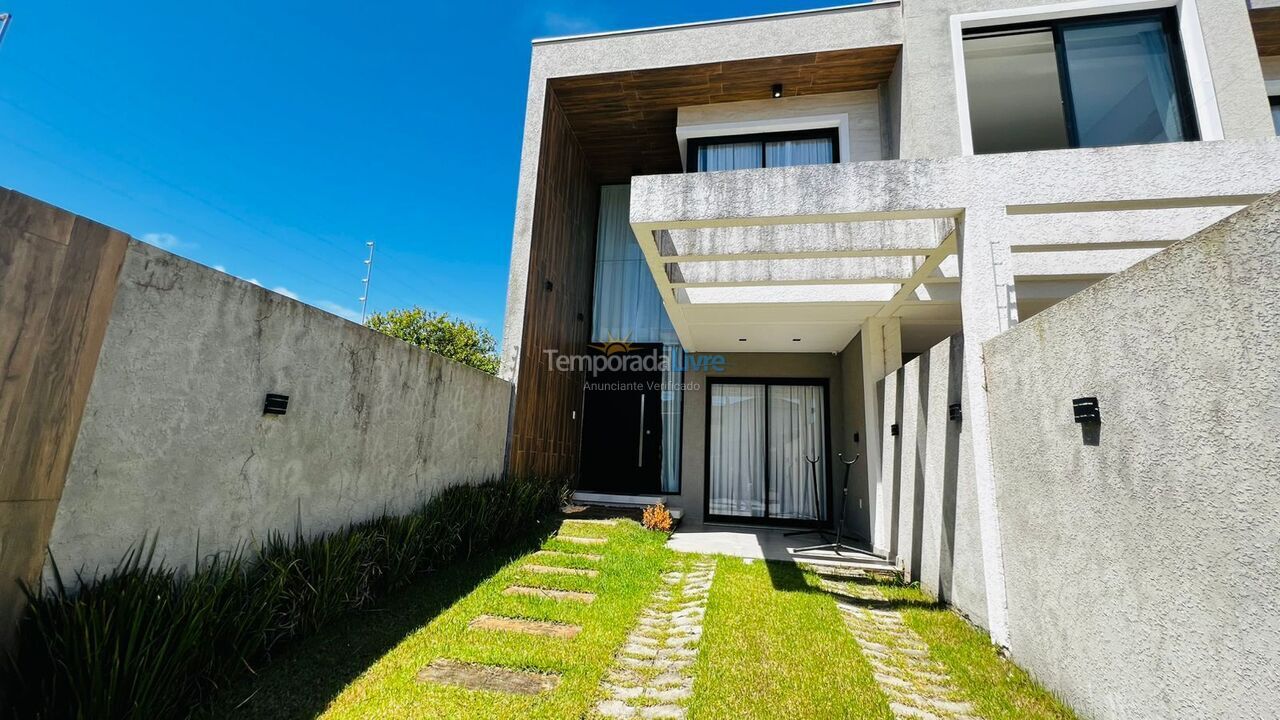 Casa para aluguel de temporada em Bombinhas (Mariscal)