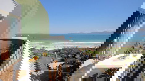 Apartamento com linda vista para a Praia de Quatro Ilhas - Bombinhas