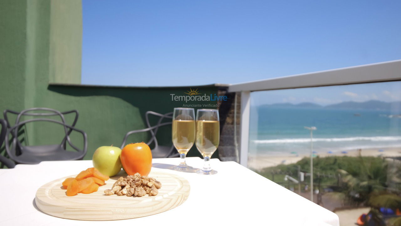 Apartamento para aluguel de temporada em Bombinhas (Praia de Quatro Ilhas)