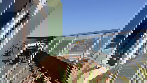 Apartamento com linda vista para a Praia de Quatro Ilhas - Bombinhas