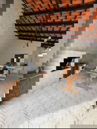 Great house, 3 bedrooms with AC, Wi-Fi, barbecue, covered garage.