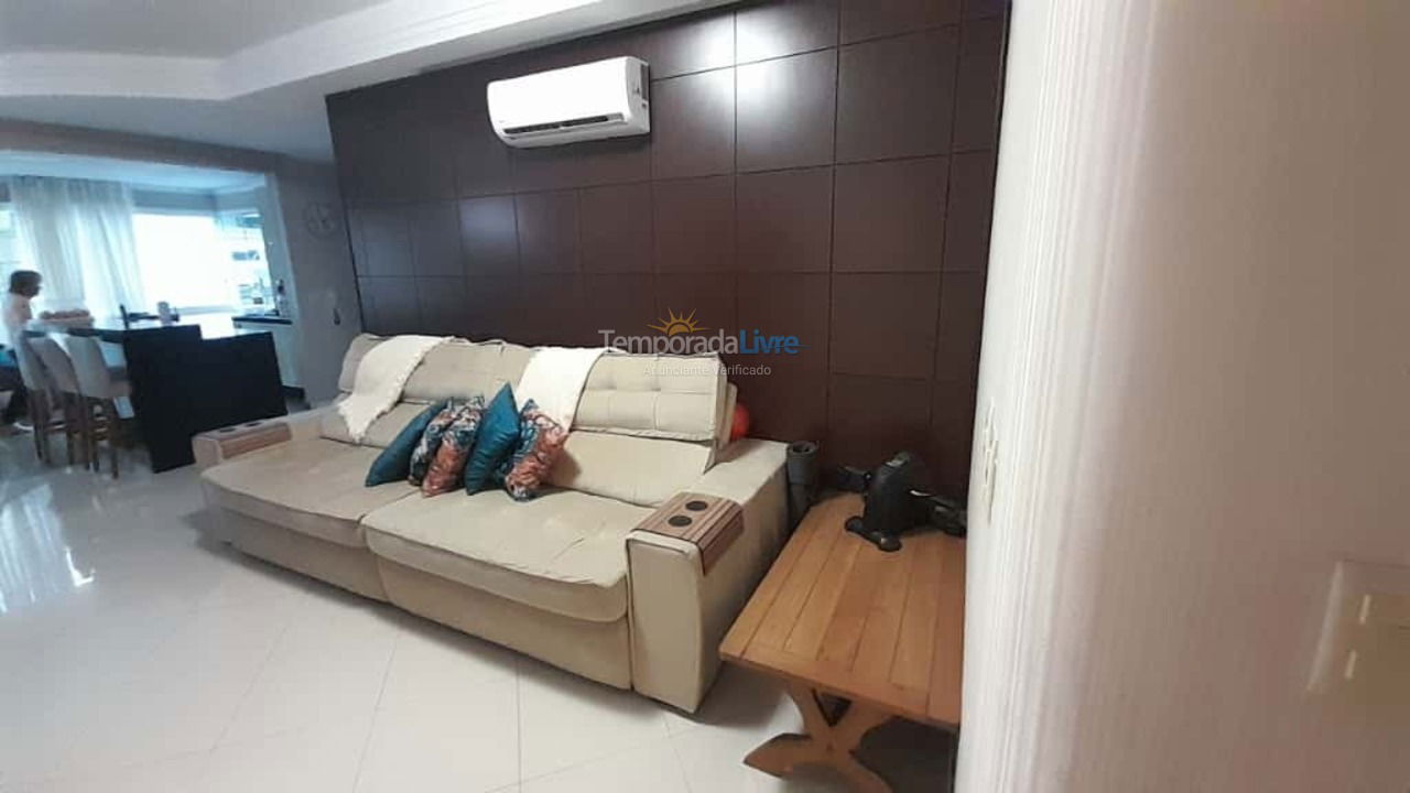 Apartamento para alquiler de vacaciones em Itapema (Meia Praia)