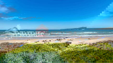 COBERTURA DUPLEX COM 04 SUÍTES FRENTE MAR - MARISCAL/BOMBINHAS