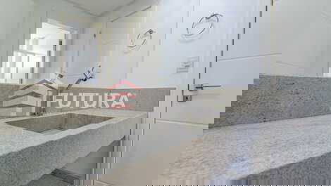 COBERTURA DUPLEX COM 04 SUÍTES FRENTE MAR - MARISCAL/BOMBINHAS