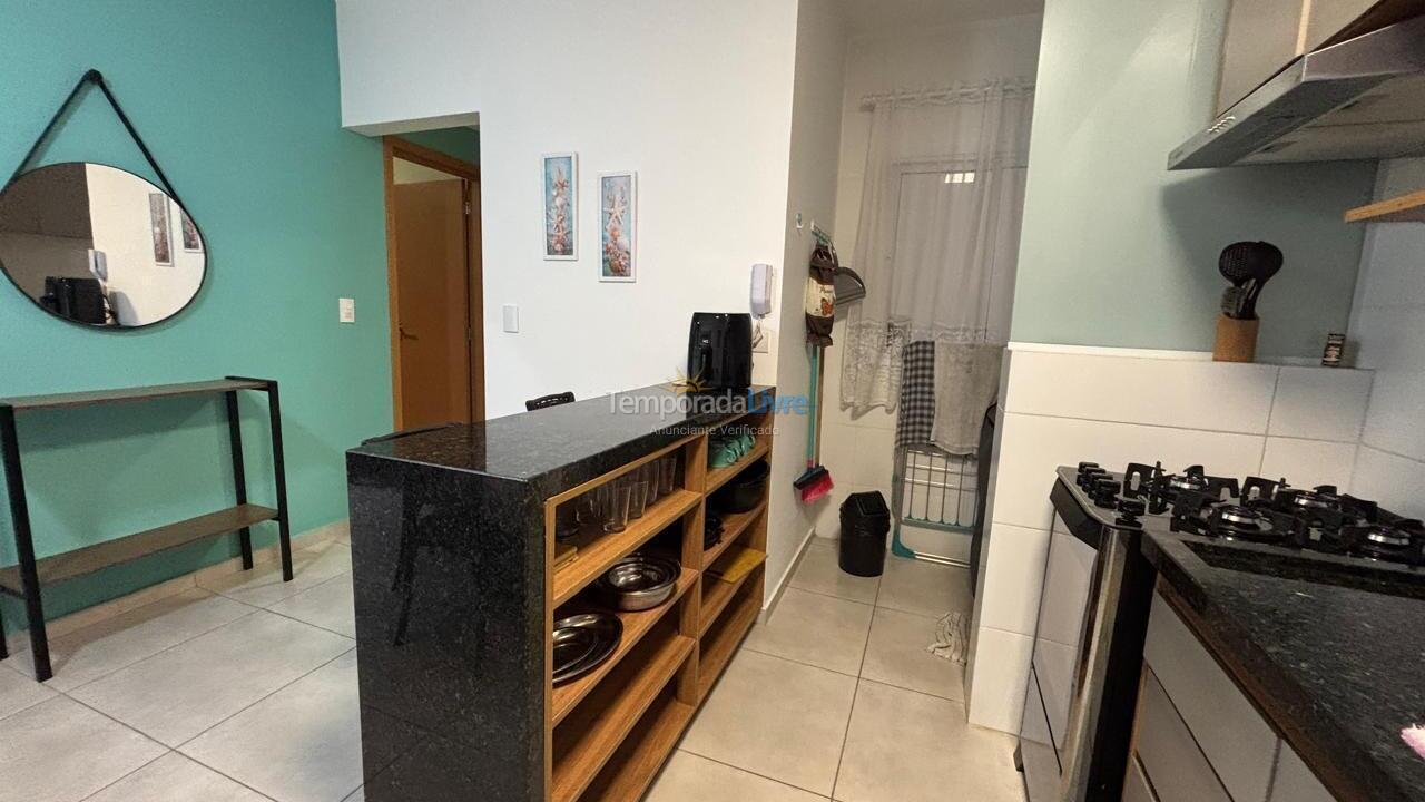 Apartamento para aluguel de temporada em Ubatuba (Praia das Toninhas)