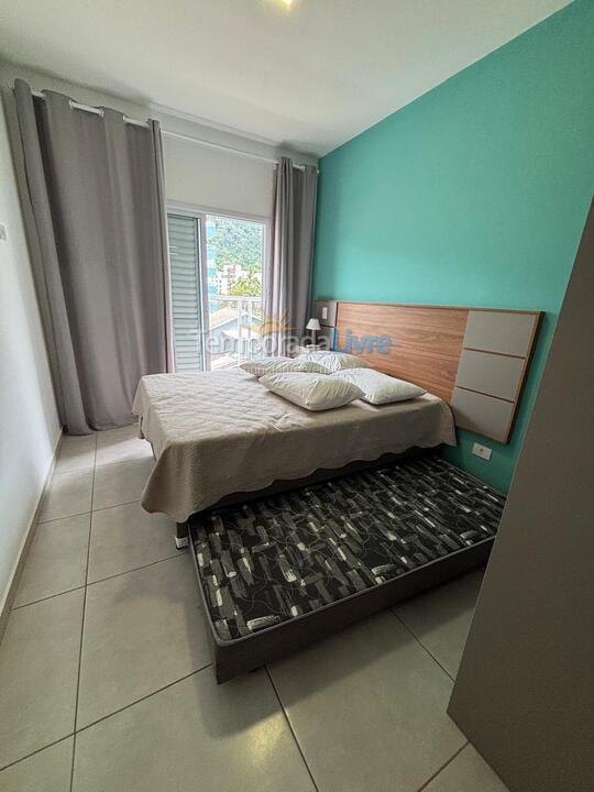 Apartamento para aluguel de temporada em Ubatuba (Praia das Toninhas)