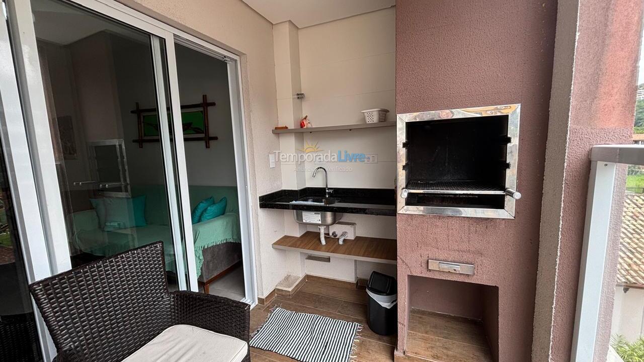 Apartamento para aluguel de temporada em Ubatuba (Praia das Toninhas)