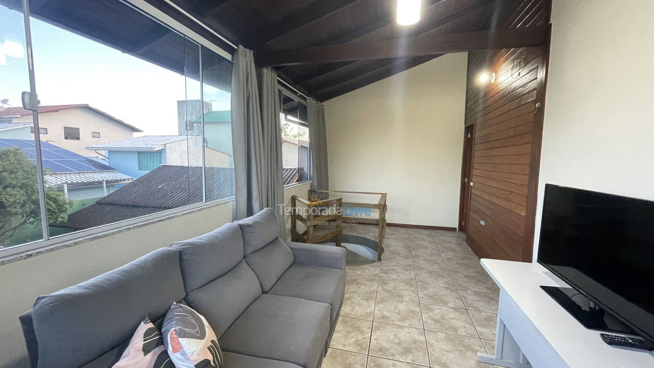 Casa para aluguel de temporada em Florianópolis (Rio Tavares)