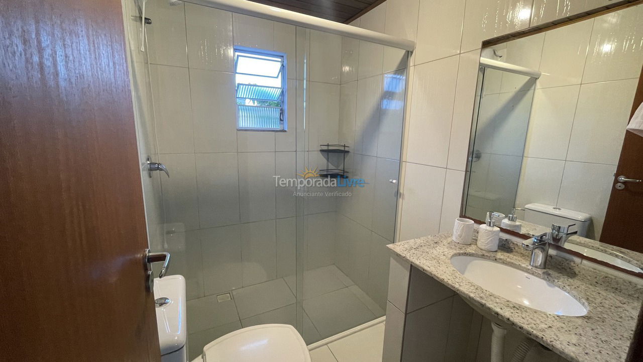 Casa para aluguel de temporada em Florianópolis (Rio Tavares)