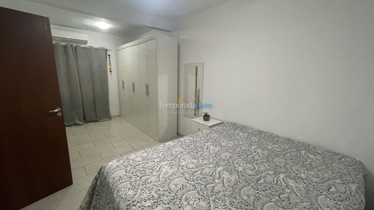 Casa para aluguel de temporada em Florianópolis (Rio Tavares)