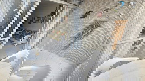 BEAUTIFUL 2 BEDROOM APARTMENT 50 METERS FROM THE BEACH, 1 VG GAR, sleeps 6