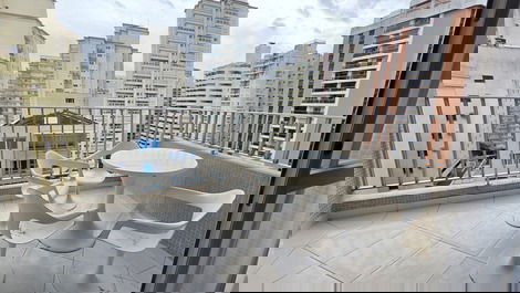 BEAUTIFUL 2 BEDROOM APARTMENT 50 METERS FROM THE BEACH, 1 VG GAR, sleeps 6