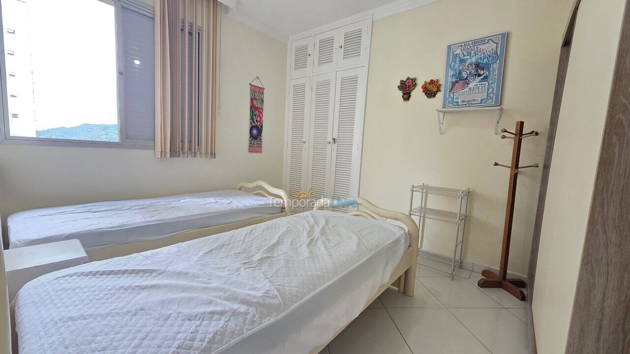 Apartment for vacation rental in Guarujá (Pitangueiras)