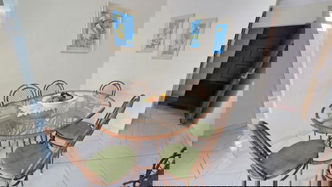 BEAUTIFUL 2 BEDROOM APARTMENT 50 METERS FROM THE BEACH, 1 VG GAR, sleeps 6