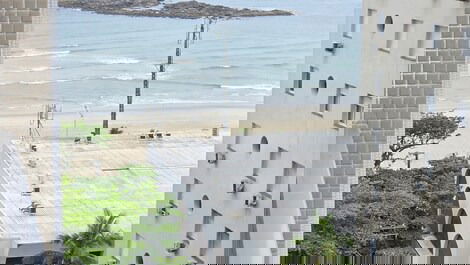 BEAUTIFUL 2 BEDROOM APARTMENT 50 METERS FROM THE BEACH, 1 VG GAR, sleeps 6