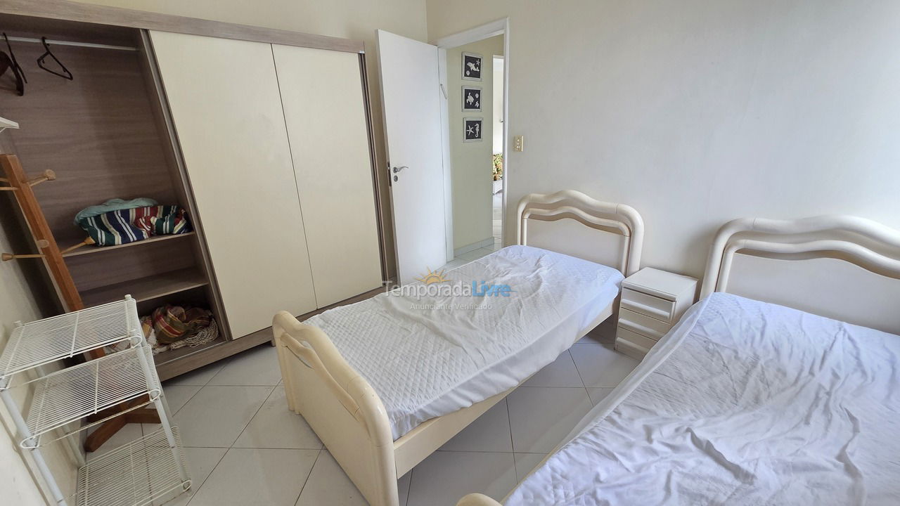 Apartment for vacation rental in Guarujá (Pitangueiras)